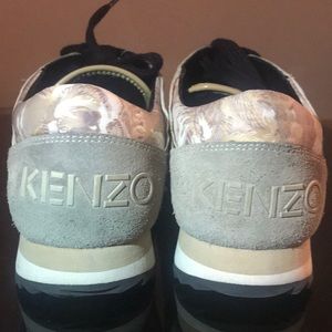 LIGHTLY USED KENZO TIGER PRINT LACE UP SNEAKERS